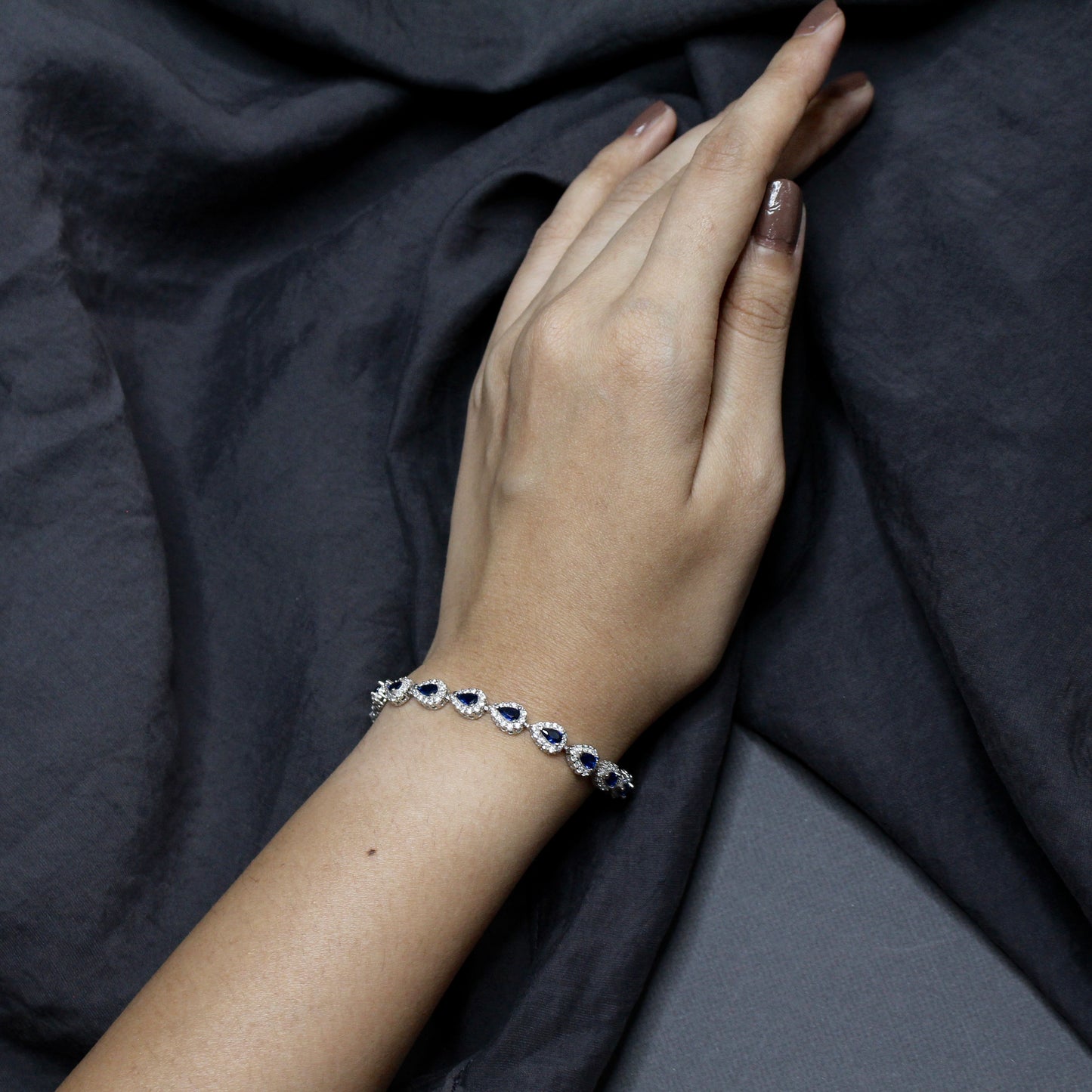 Midnight Drop Bracelet