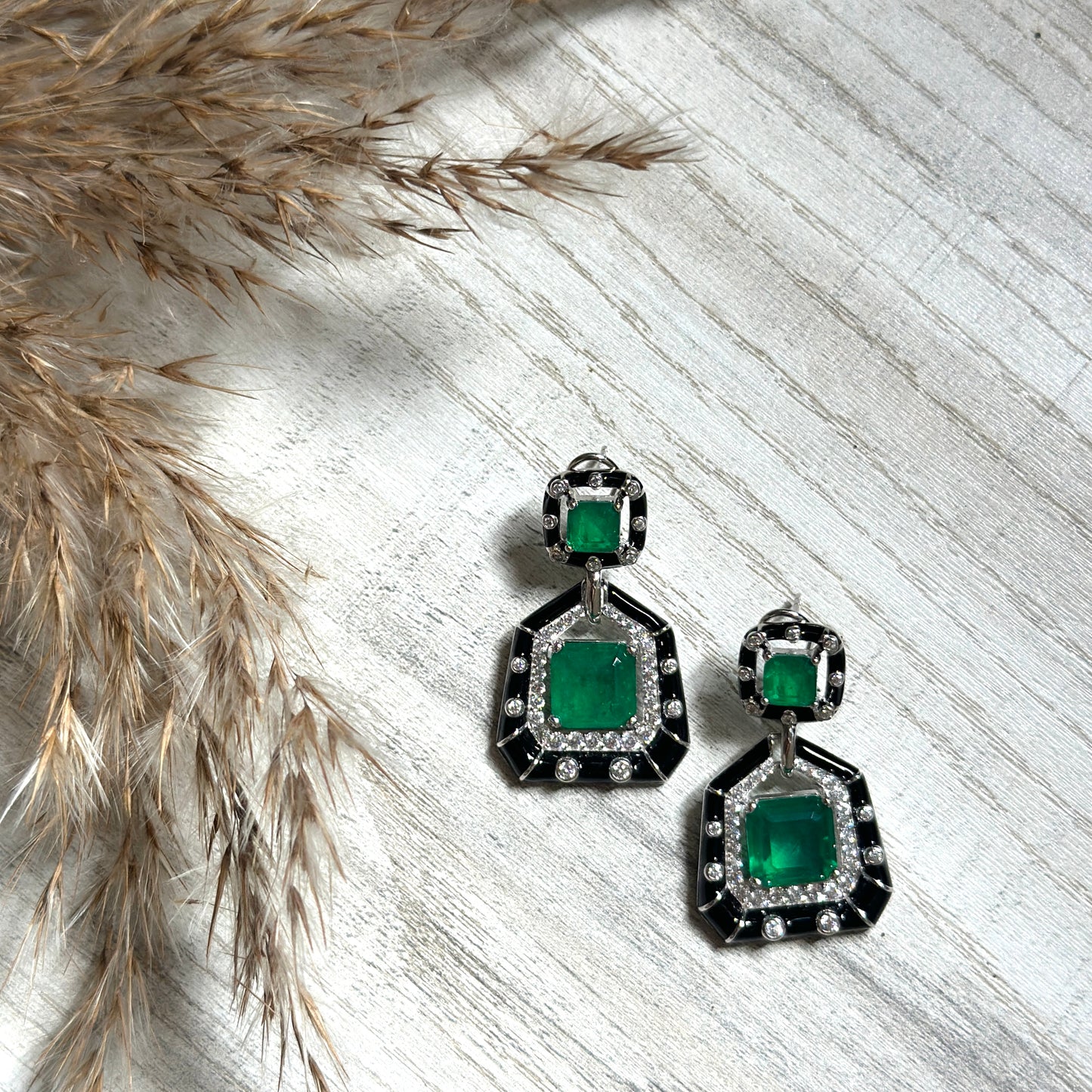 Noir Art Deco Drops