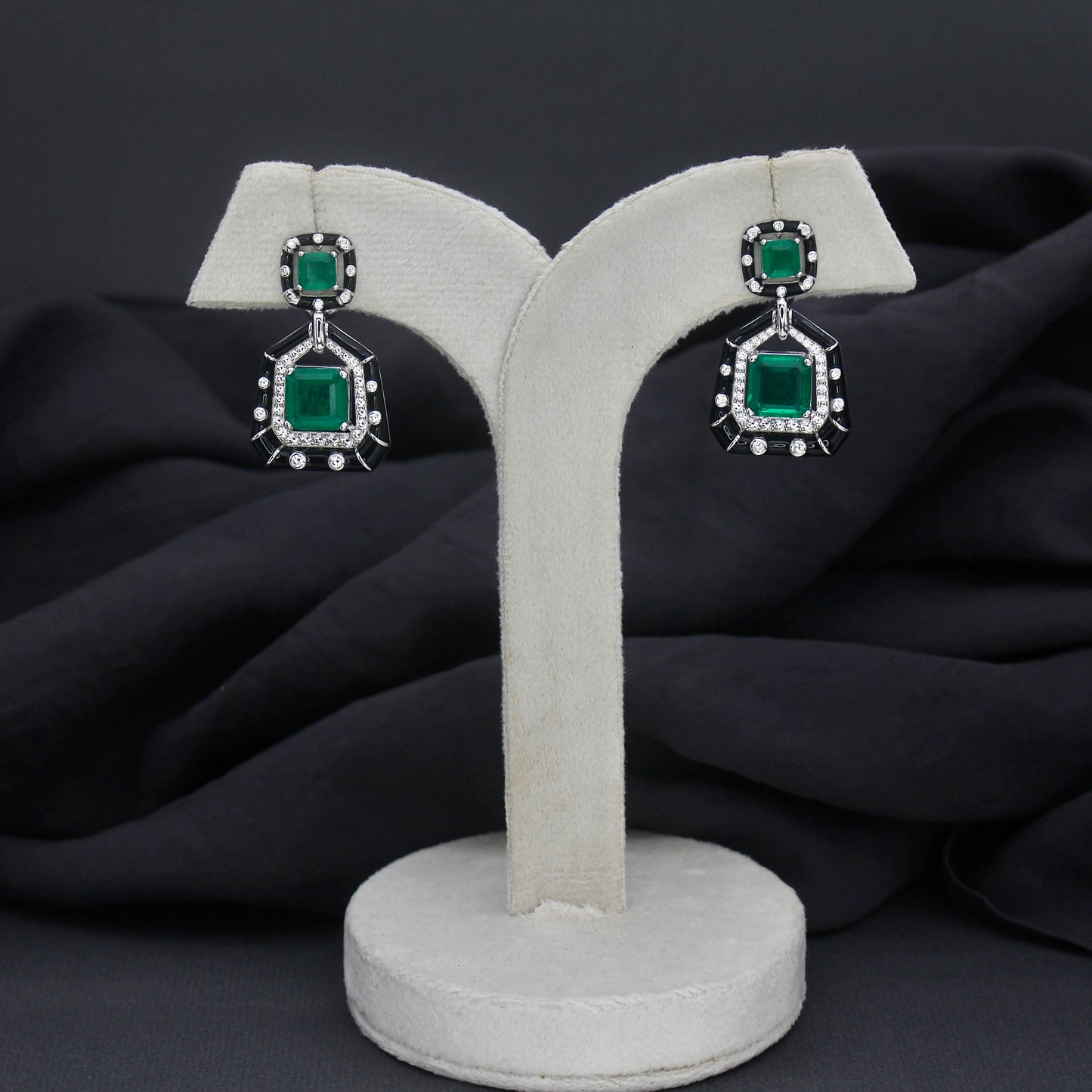 Noir Art Deco Drops
