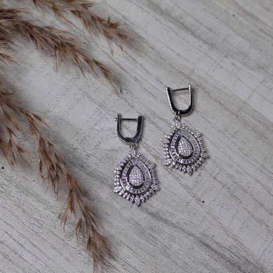 Regal Dewdrop Danglers