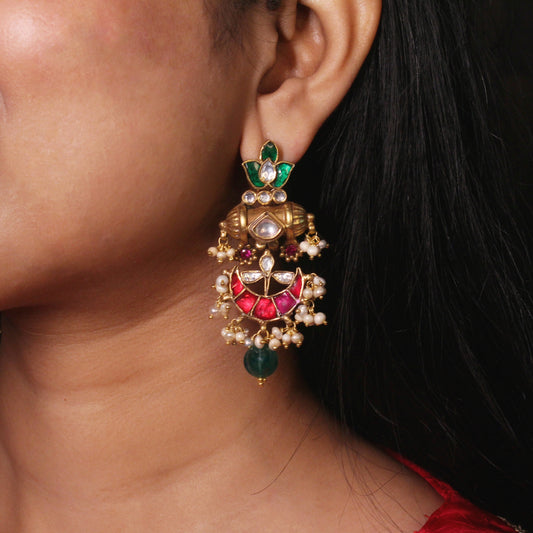 Regal Parrot Pearl Chandbalis